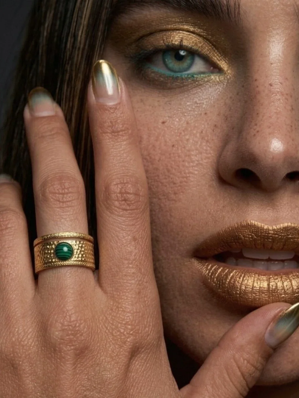 Malachite Cabochon Open Band Ring 18K Gold Plated Hammered Statement Size 7